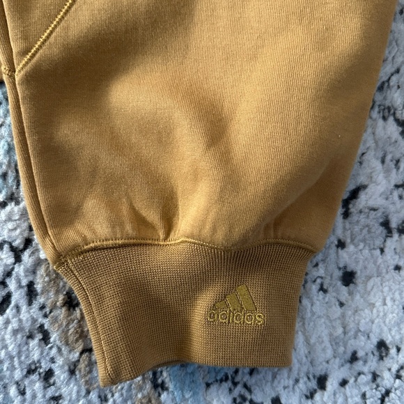 Adidas x Ivy Park Mesa shrug - Picture 3 of 4